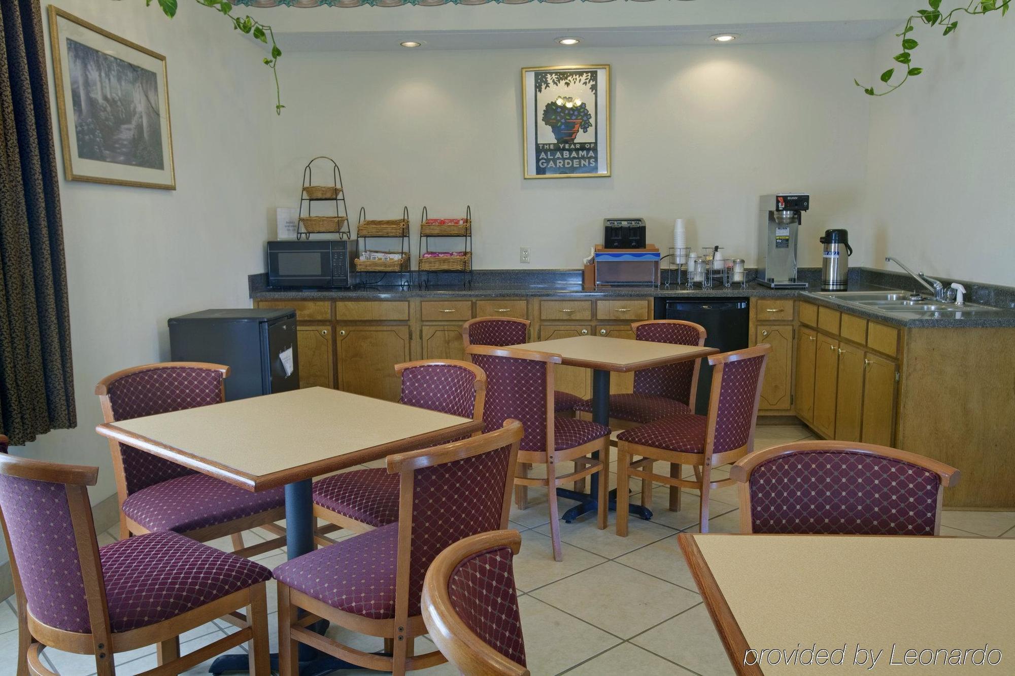 Americas Best Value Inn - Monroeville Restaurante foto